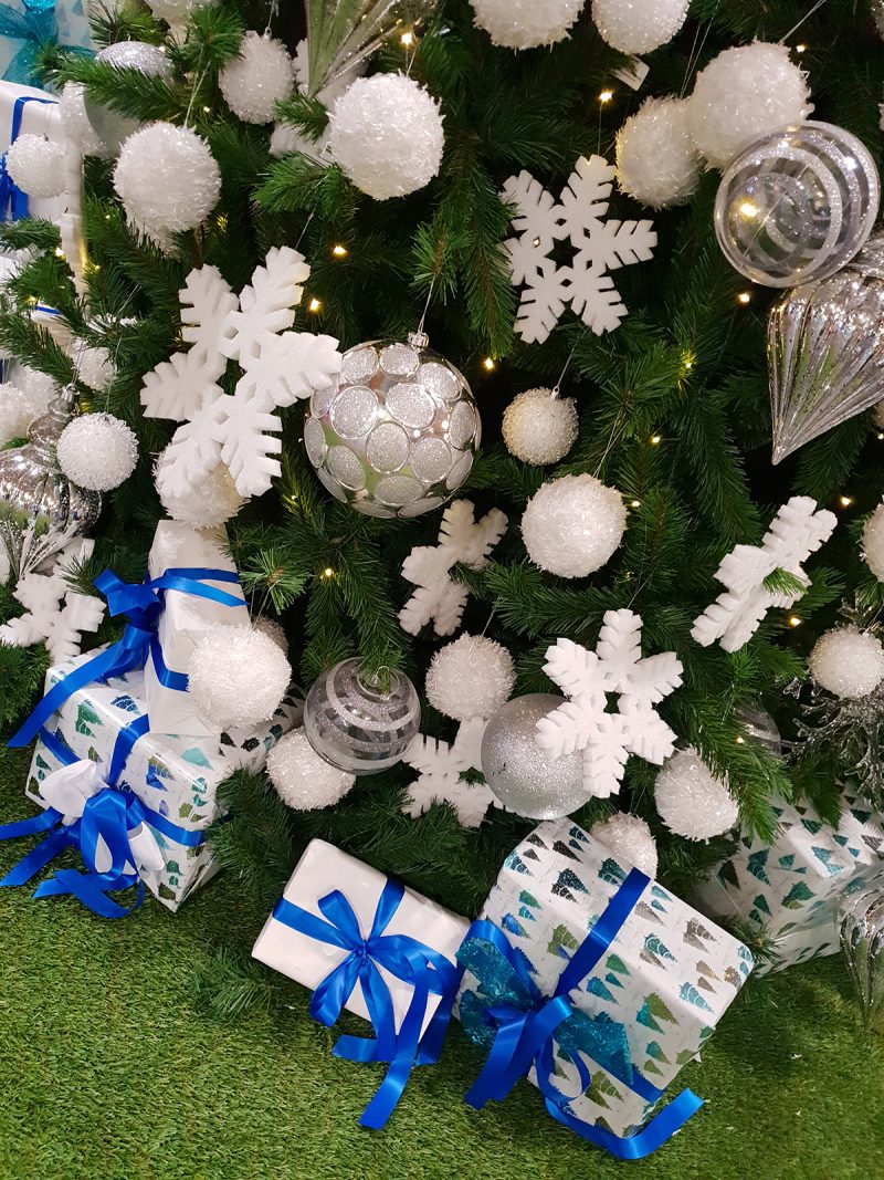 Christmas … Airport Mega Tree (15ft) 2018 Christmas ... Airport Mega Tree (15ft) 2018